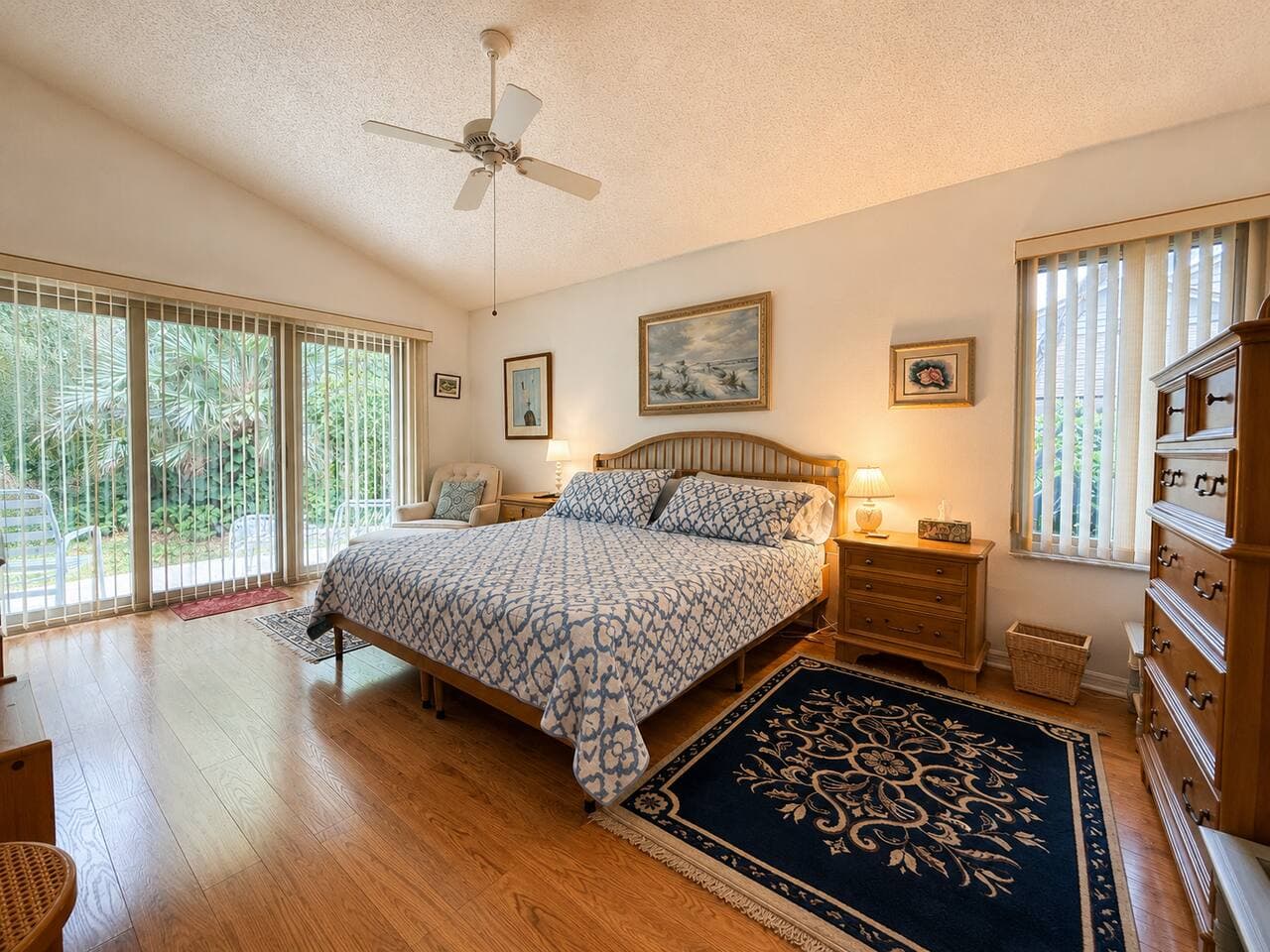 Seawoods Beach House, 3 Pools, Walk to Beach