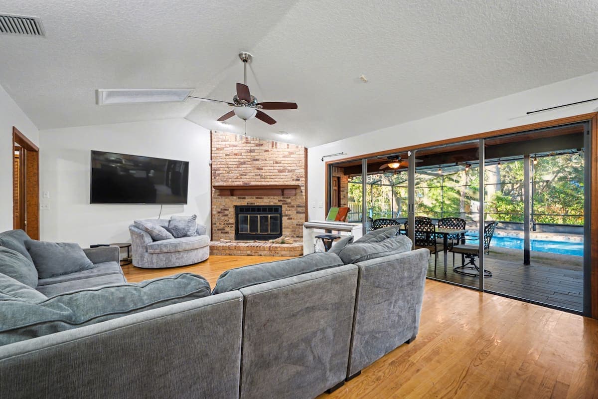 The DeLand Spring House